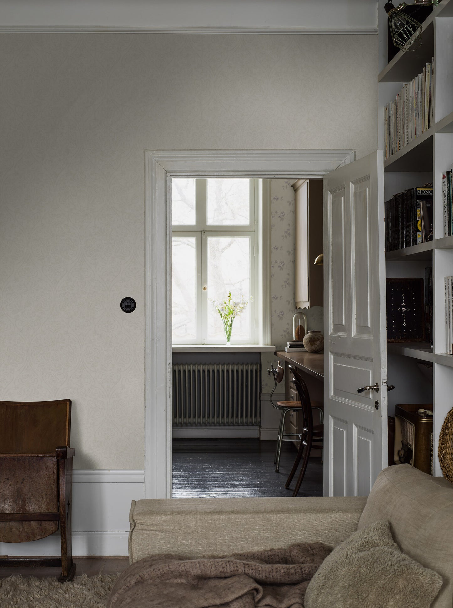 Hidden Medallion 4266