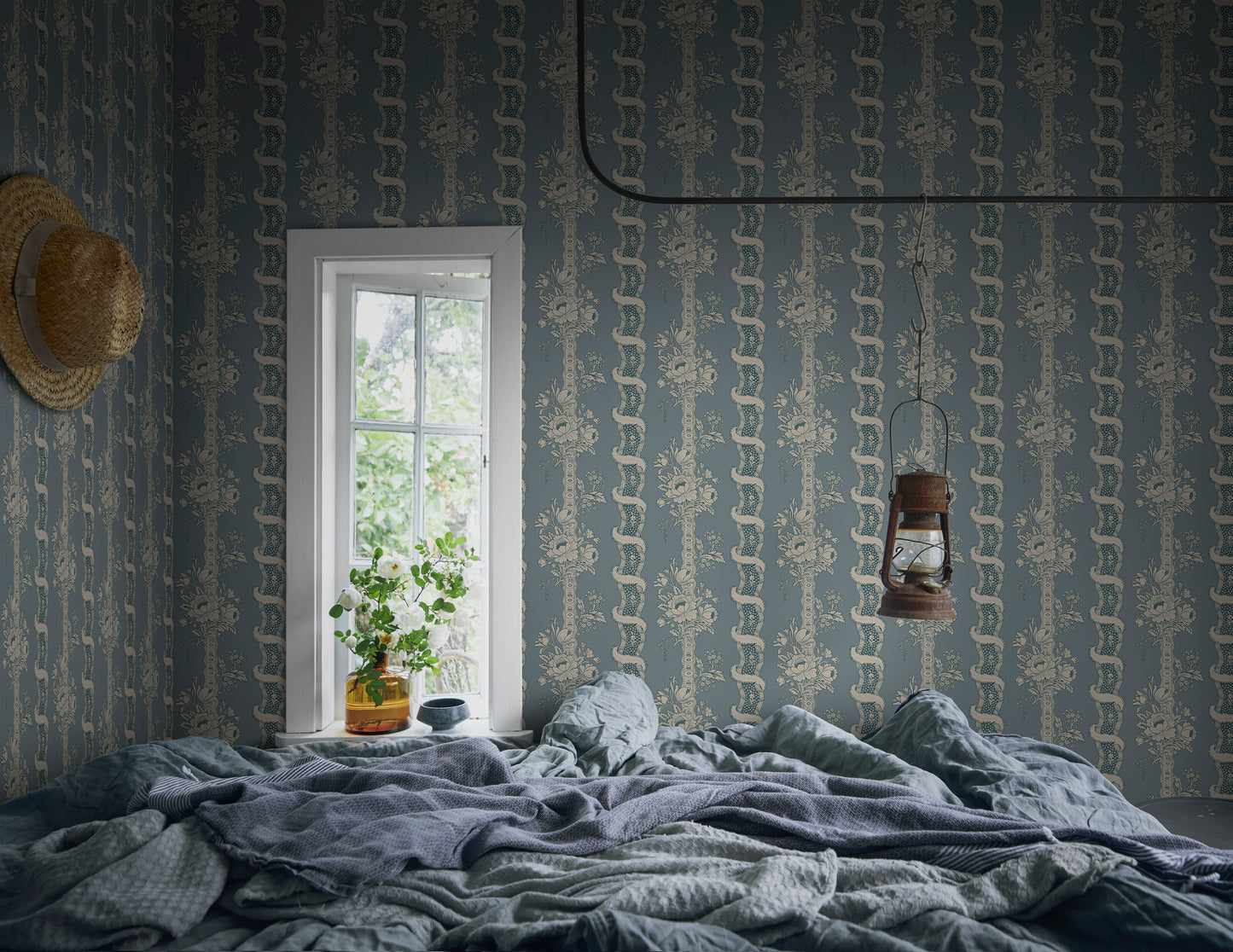 Alexandra S10250