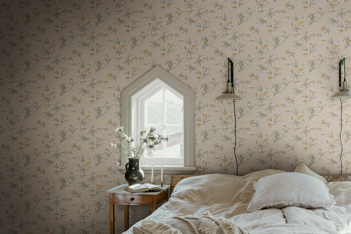 Emilie, Honey S10562